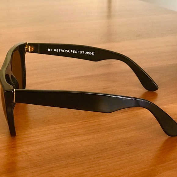 RETROSUPERFUTURE FLAT TOP SUNGLASSES | COVE BLACK - Picture 9 of 10